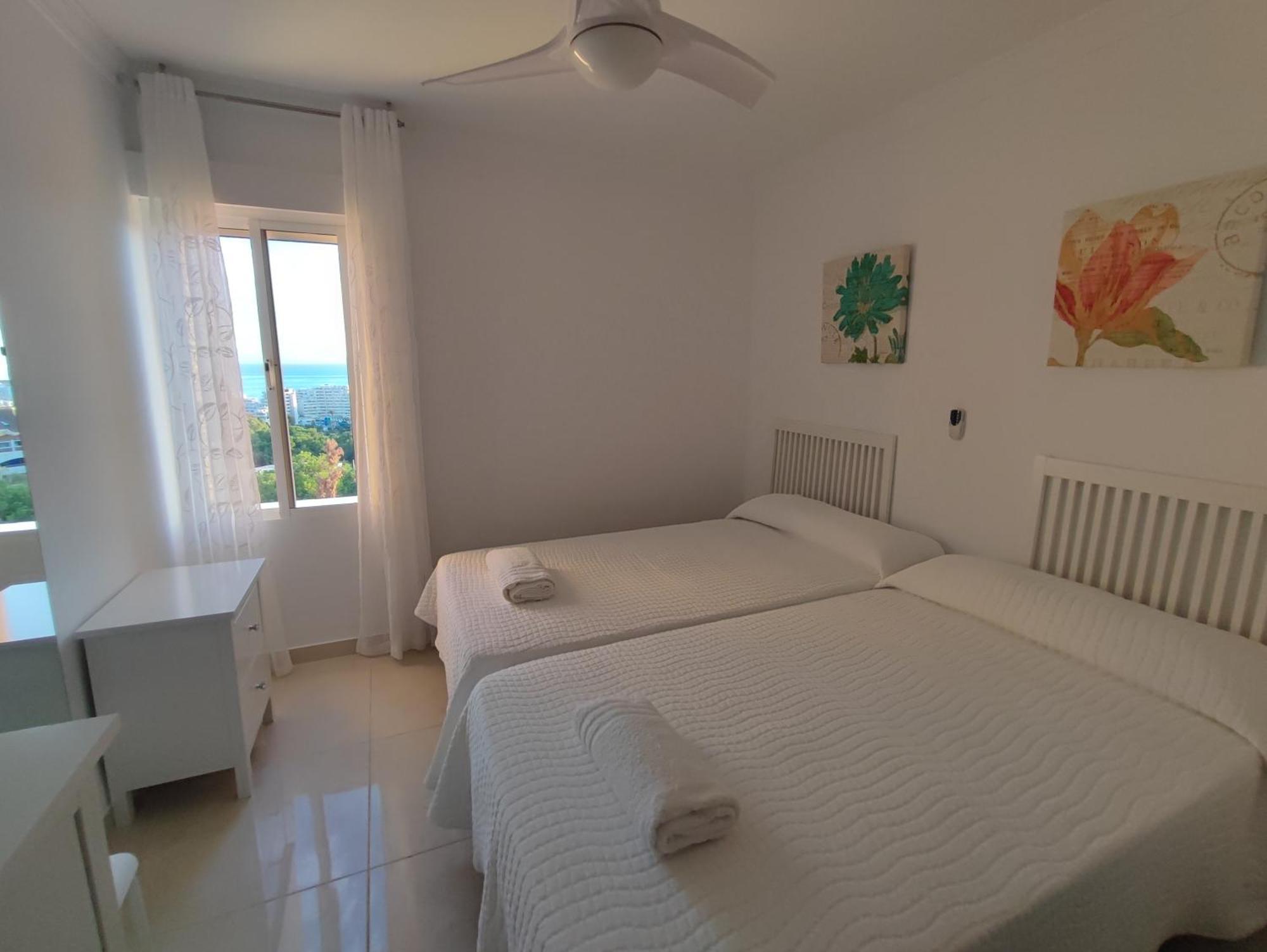 Hercules Paradise 531 Apartamento Con Vistas Al Mar Mediterraneo En Benalmadena A Pasos Del Centro Y Su Vibrante Zona Comercial Disfruta De Una Experiencia Unica En La Costa Del Sol Malaga Andalucia Well-Connected To The Airport Экстерьер фото