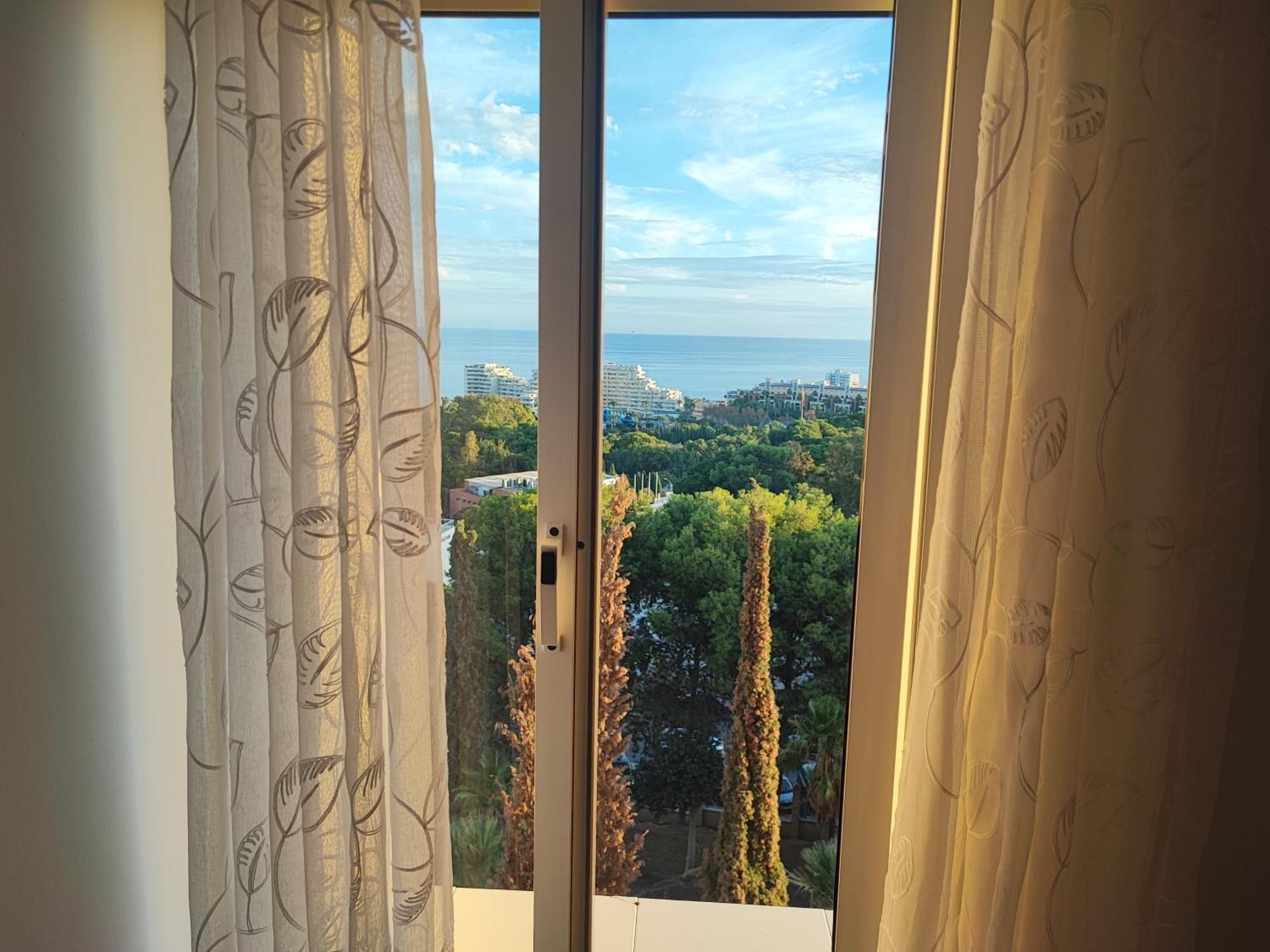 Hercules Paradise 531 Apartamento Con Vistas Al Mar Mediterraneo En Benalmadena A Pasos Del Centro Y Su Vibrante Zona Comercial Disfruta De Una Experiencia Unica En La Costa Del Sol Malaga Andalucia Well-Connected To The Airport Экстерьер фото