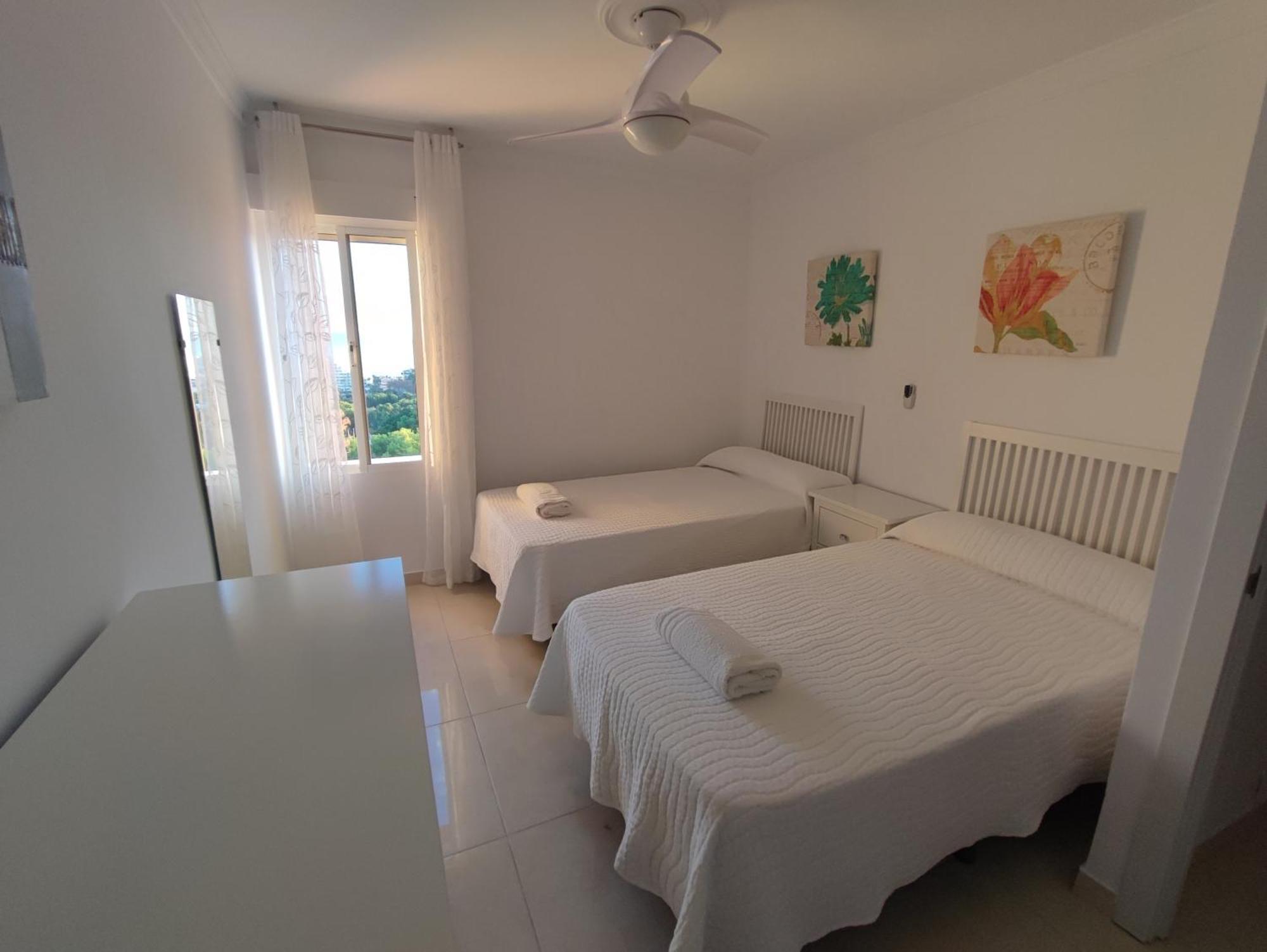 Hercules Paradise 531 Apartamento Con Vistas Al Mar Mediterraneo En Benalmadena A Pasos Del Centro Y Su Vibrante Zona Comercial Disfruta De Una Experiencia Unica En La Costa Del Sol Malaga Andalucia Well-Connected To The Airport Экстерьер фото